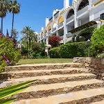 Cozy With Pool By Costarentals - Ref 153 Sitio de Calahonda