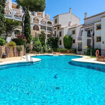 Cozy With Pool By Costarentals - Ref 153 Sitio de Calahonda