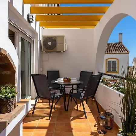 Cozy With Pool By Costarentals - Ref 153 Sitio de Calahonda
