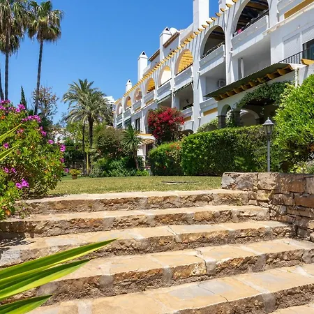 Cozy With Pool By Costarentals - Ref 153 Sitio de Calahonda