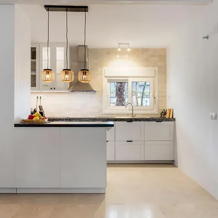 Apartamento Cozy With Pool By Costarentals - Ref 153 Sitio de Calahonda