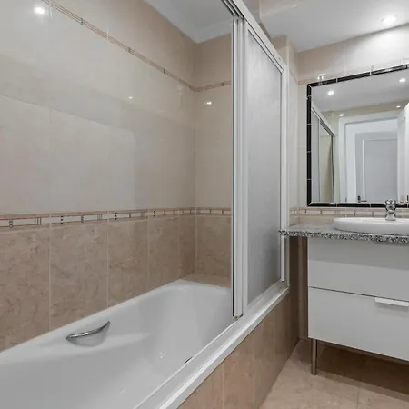 Cozy With Pool By Costarentals - Ref 153 Apartamento *